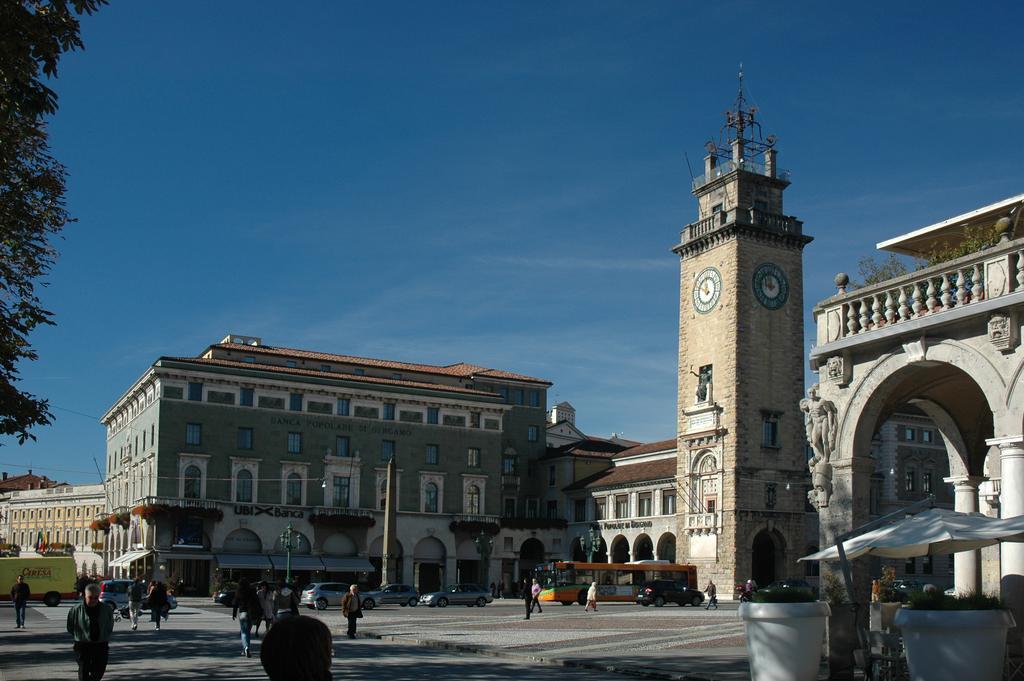 Apartment Bergamo Centro Storico Rum bild